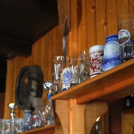 Gilde Panzio Bed & Breakfast Pilisvörösvár Екстериор снимка